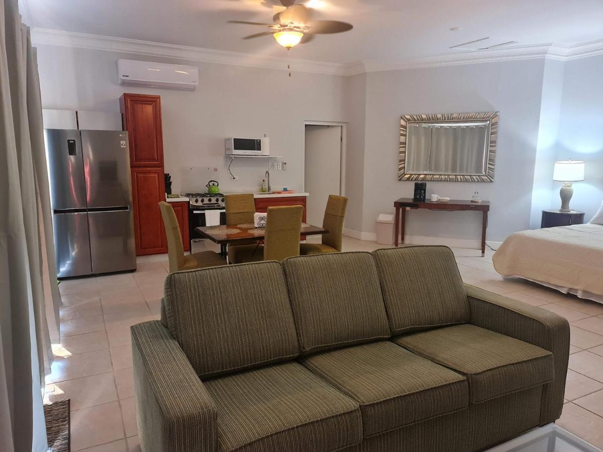 Sandpiper Beach Apartments Palm Beach Extérieur photo