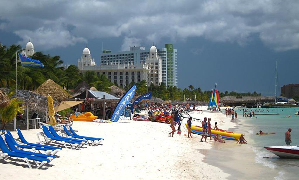 Sandpiper Beach Apartments Palm Beach Extérieur photo